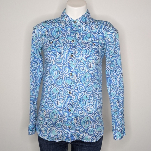Lilly Pulitzer blue white Cruiser Chasing Tail button up shirt 0 - Picture 1 of 8